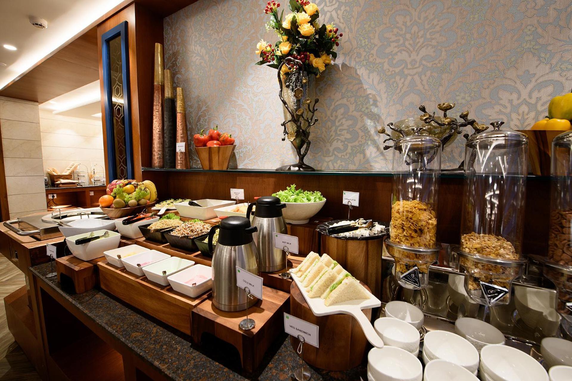 Best Western Plus Revanta Mcleod Ganj 다람샬라 외부 사진
