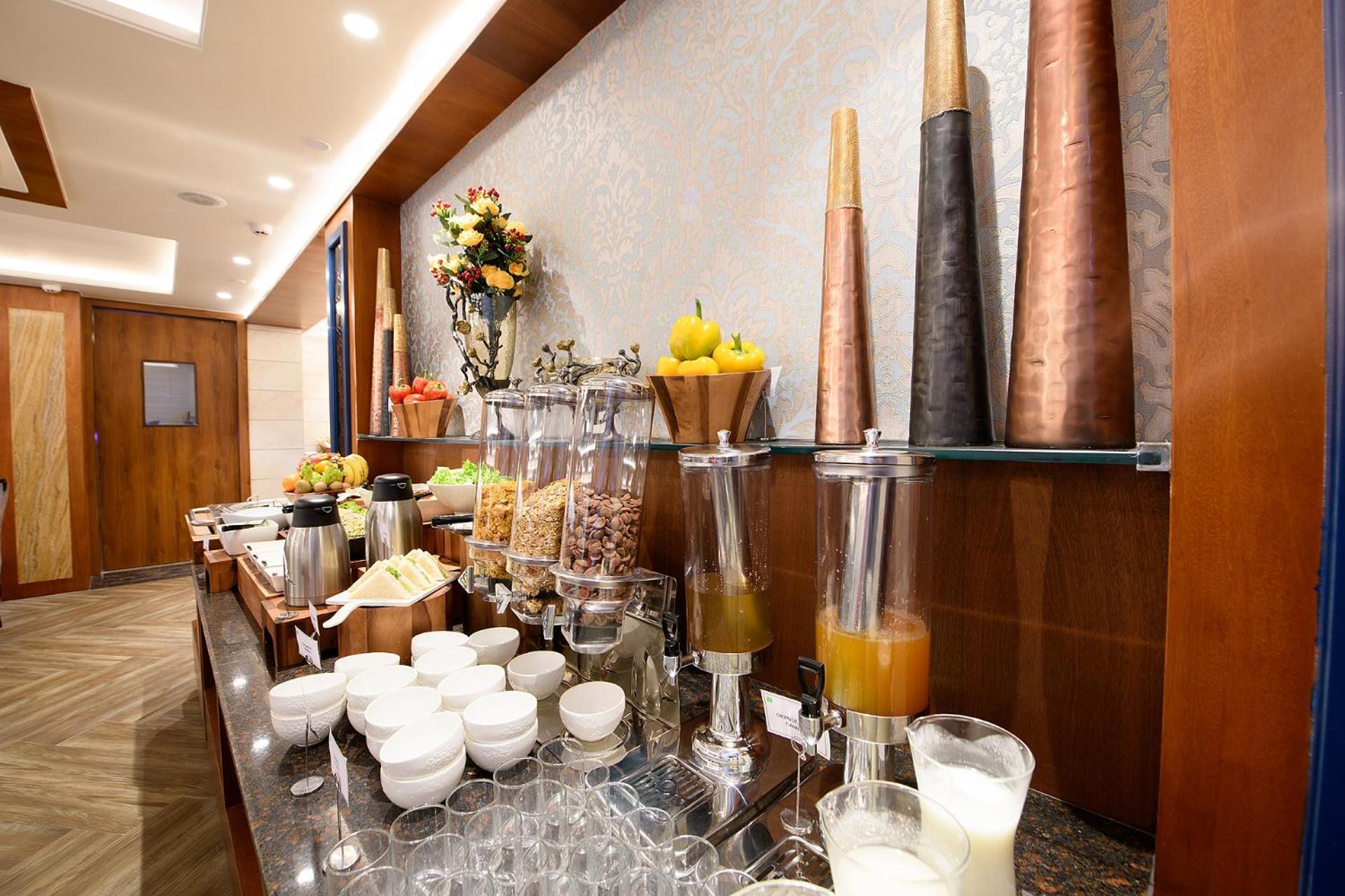 Best Western Plus Revanta Mcleod Ganj 다람샬라 외부 사진