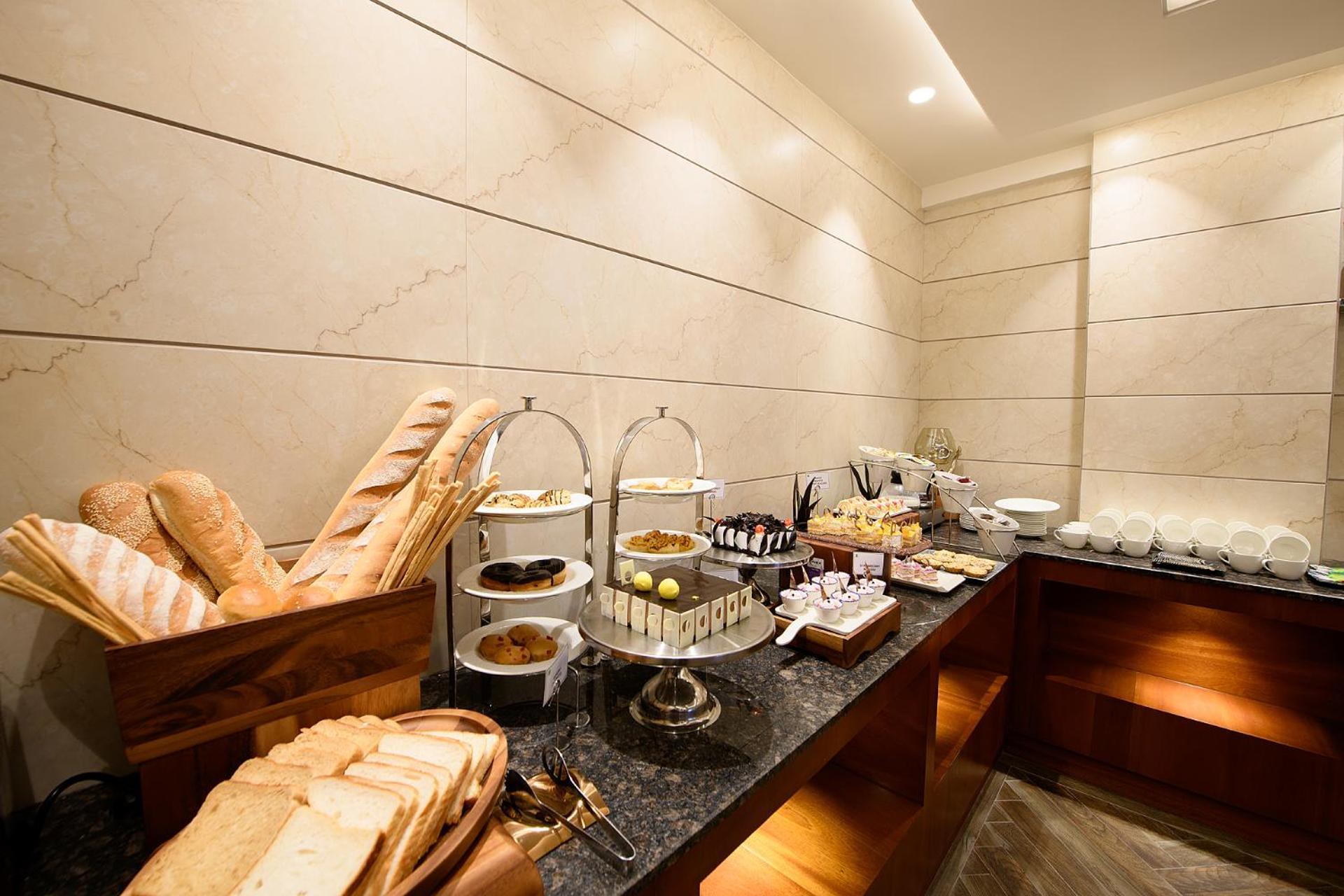 Best Western Plus Revanta Mcleod Ganj 다람샬라 외부 사진